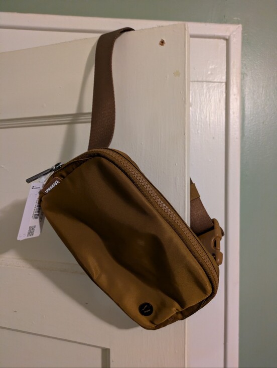 lululemon athletica Handbags - Lululemon Everywhere Belt Bag, NWT